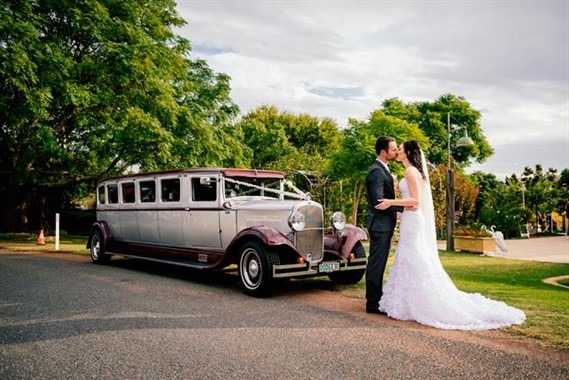 perth-wedding-limo-hire